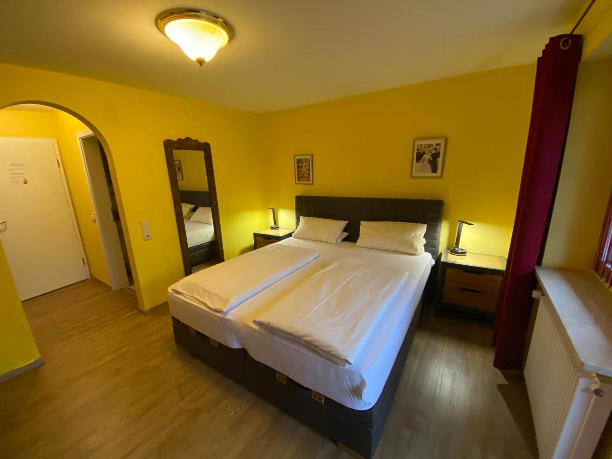 Hotel Kienberger Hof Пфронтен Екстериор снимка
