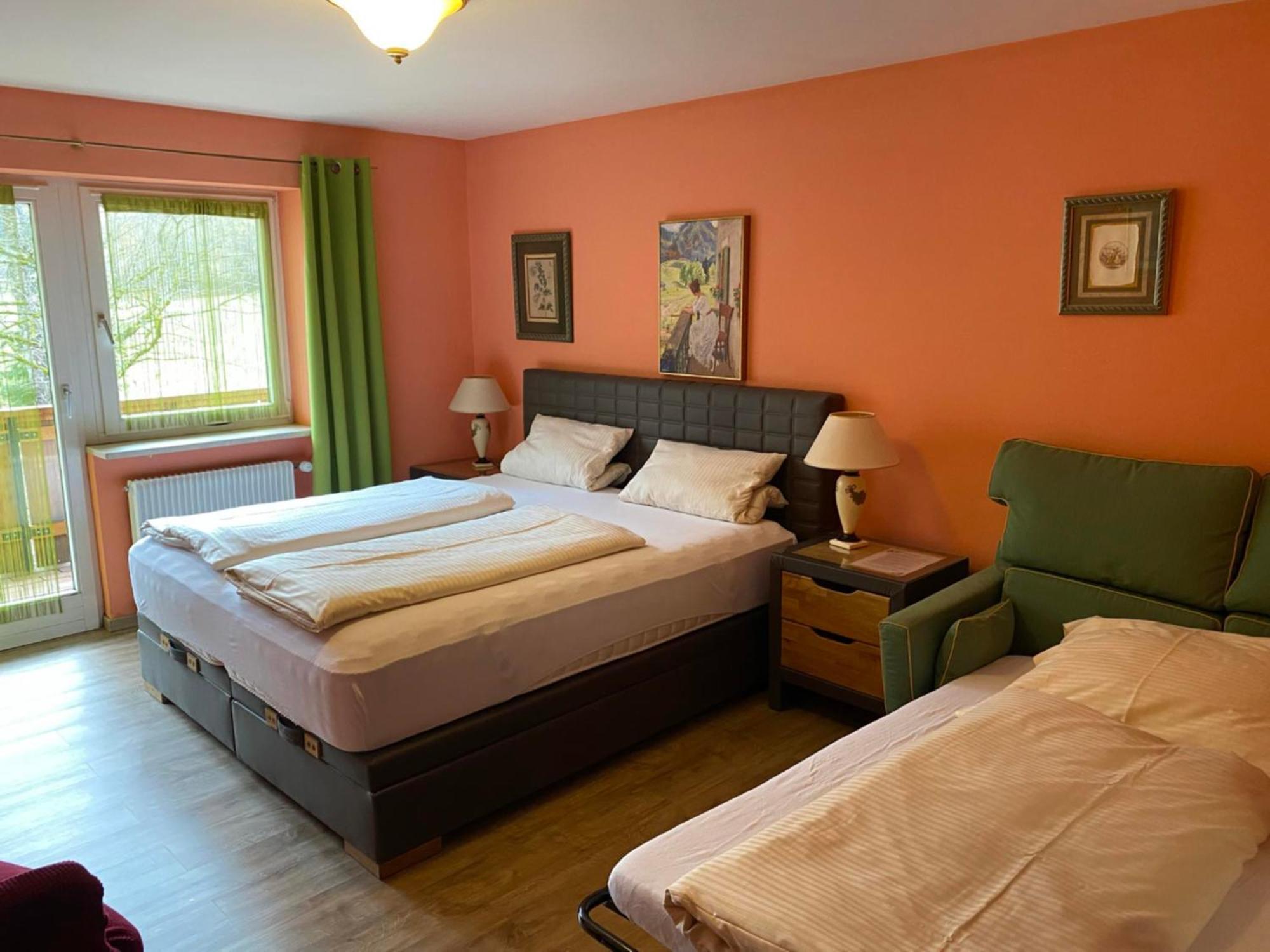 Hotel Kienberger Hof Пфронтен Екстериор снимка