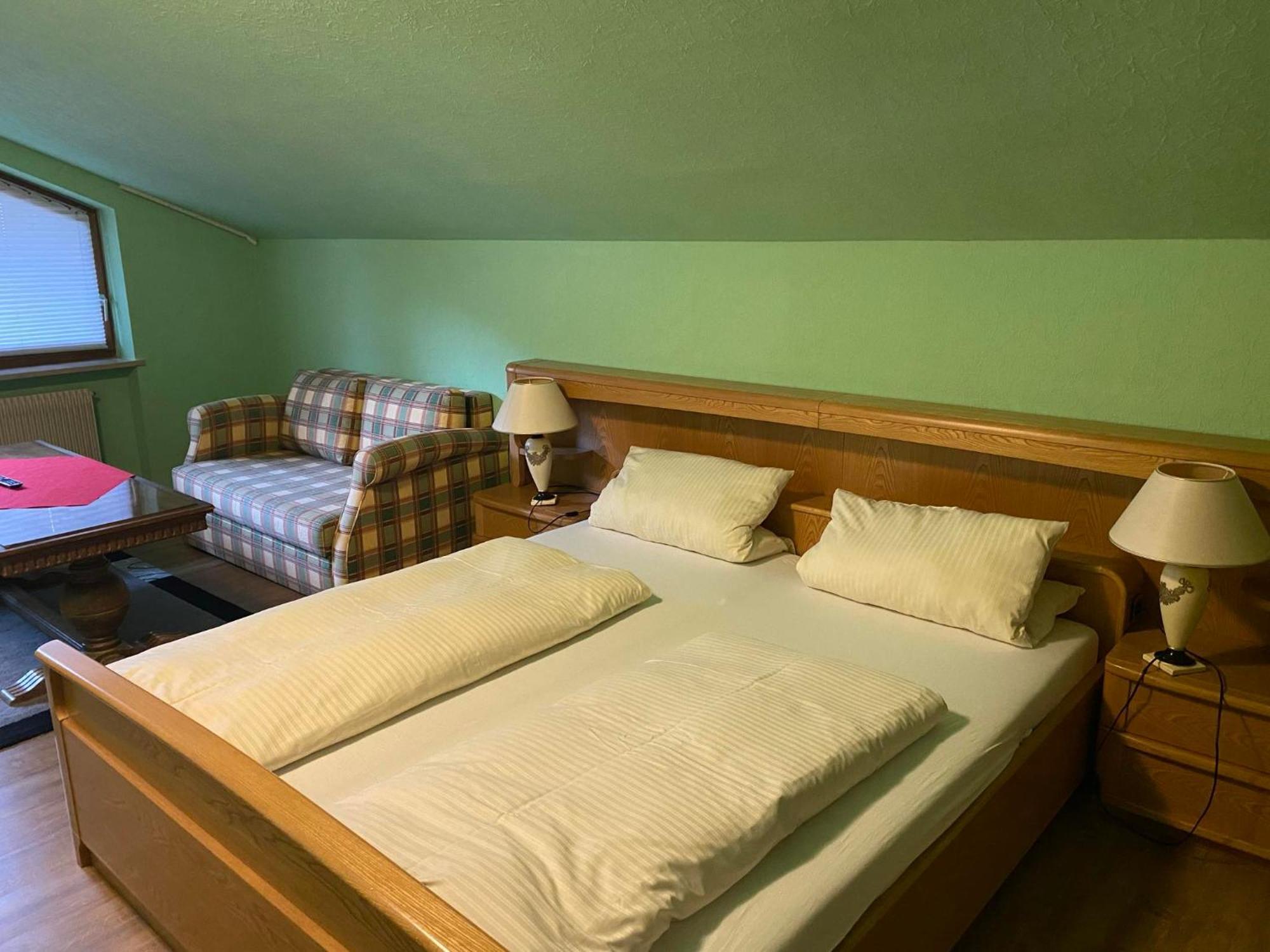 Hotel Kienberger Hof Пфронтен Екстериор снимка
