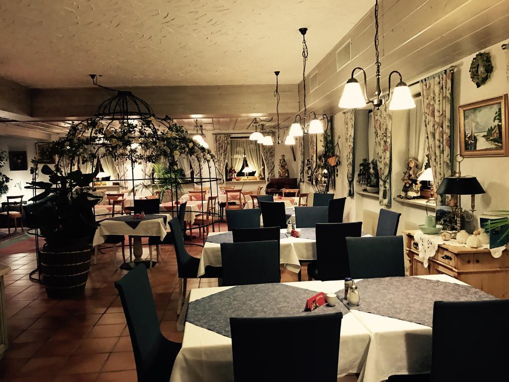 Hotel Kienberger Hof Пфронтен Екстериор снимка