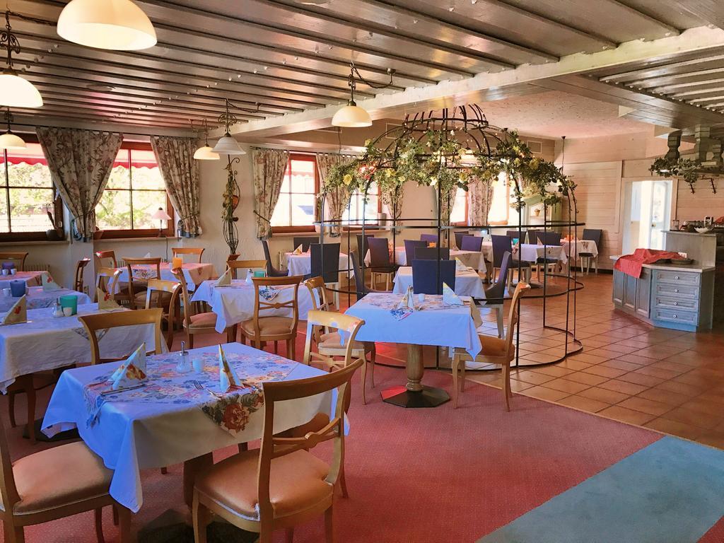 Hotel Kienberger Hof Пфронтен Екстериор снимка