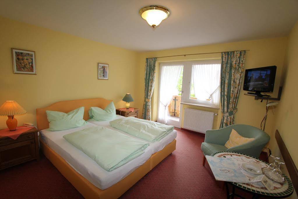Hotel Kienberger Hof Пфронтен Екстериор снимка